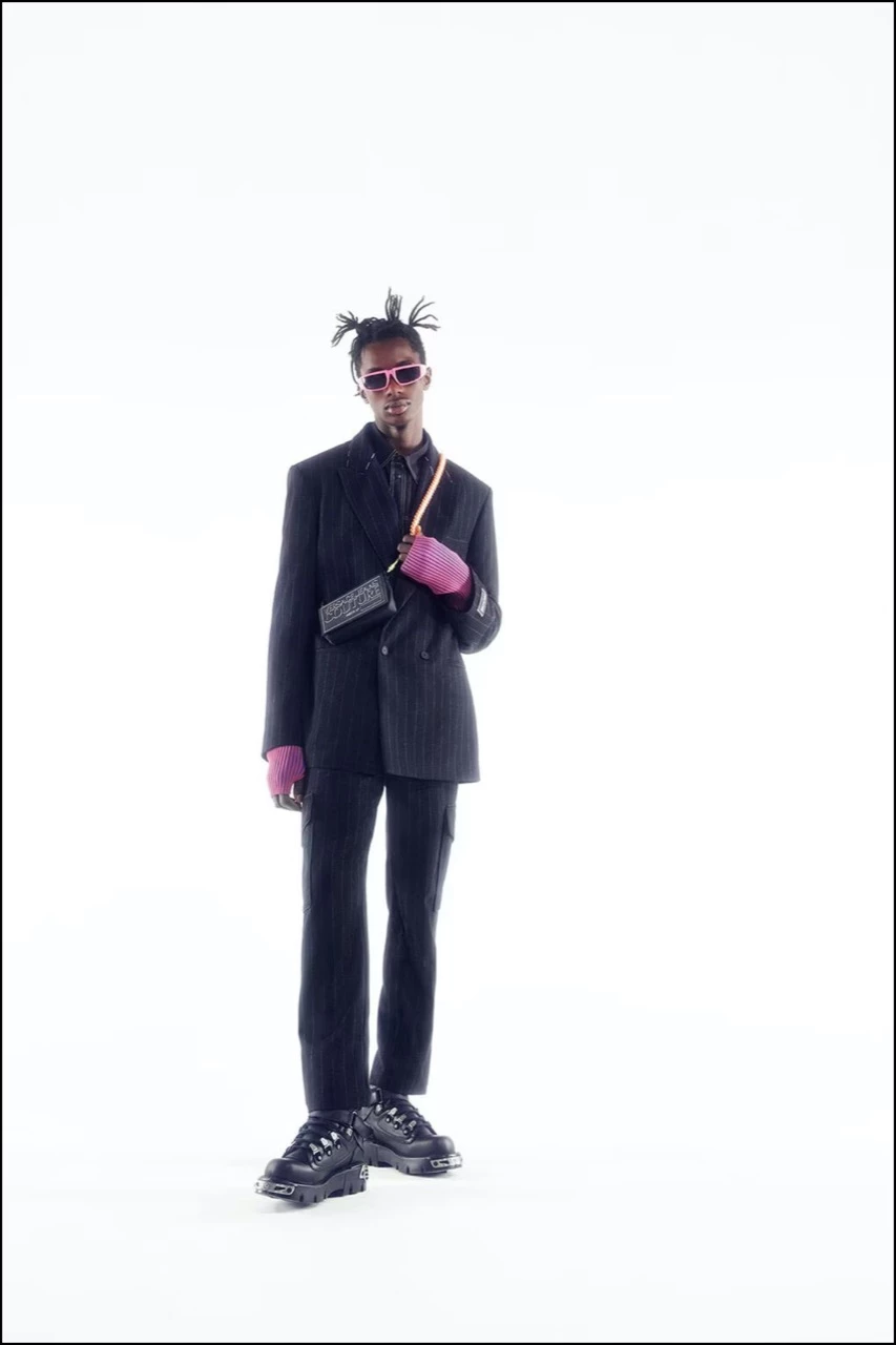 Versace Jeans Couture otoño invierno 2023/24