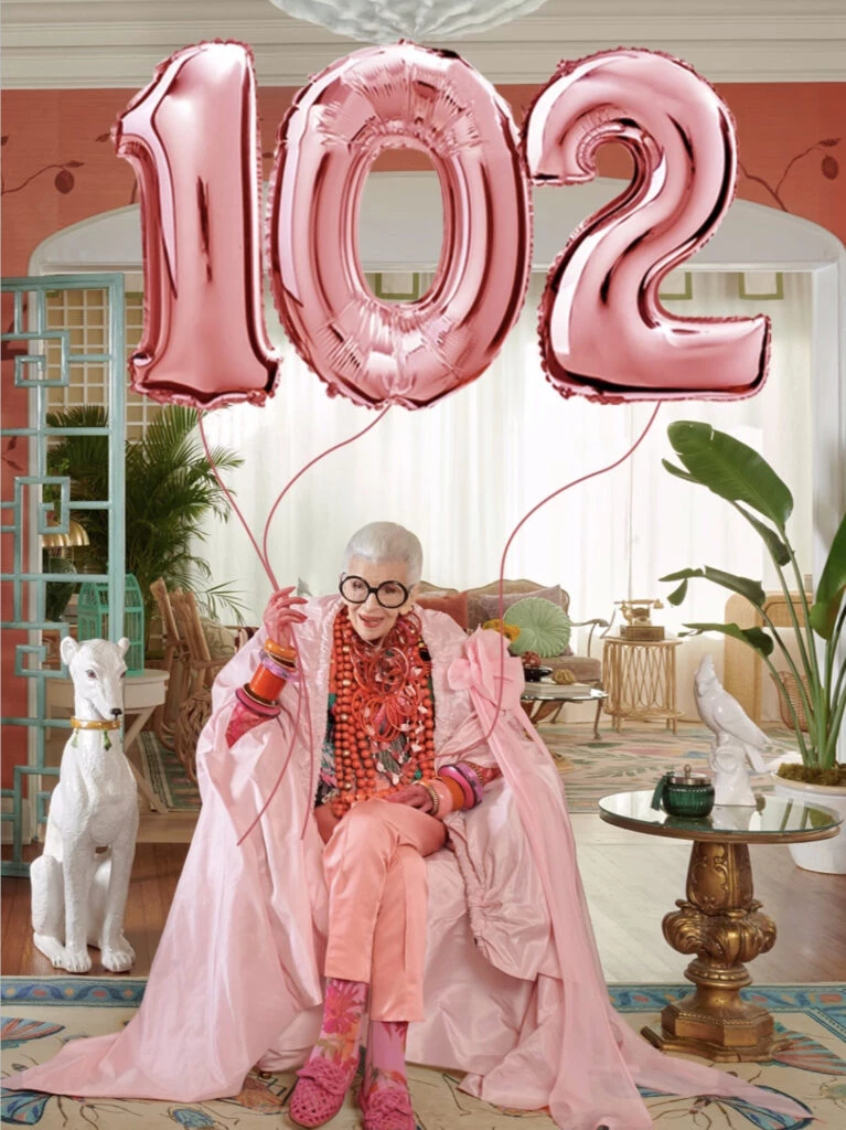 Iris Apfel celebra sus 102 años. Foto: Instagram.