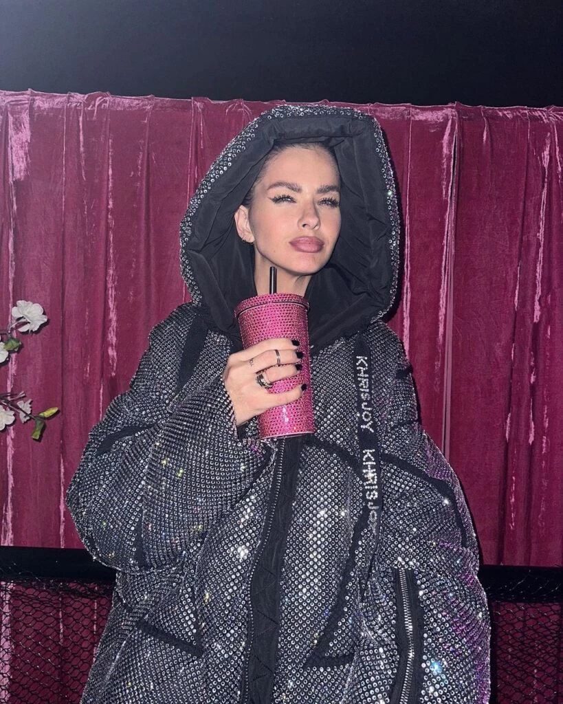 La nueva prenda fashionista y repleta de brillos de la China Suárez