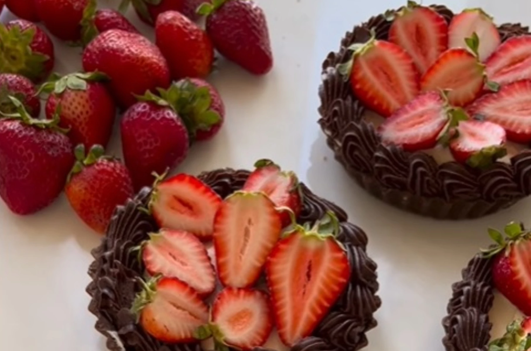 La receta de tarta de frutilla mega chocolatosa