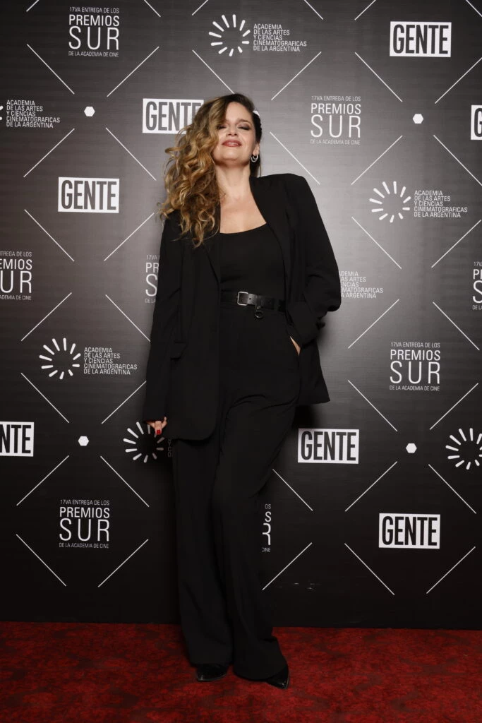 Romina Ricchi en los premios sur