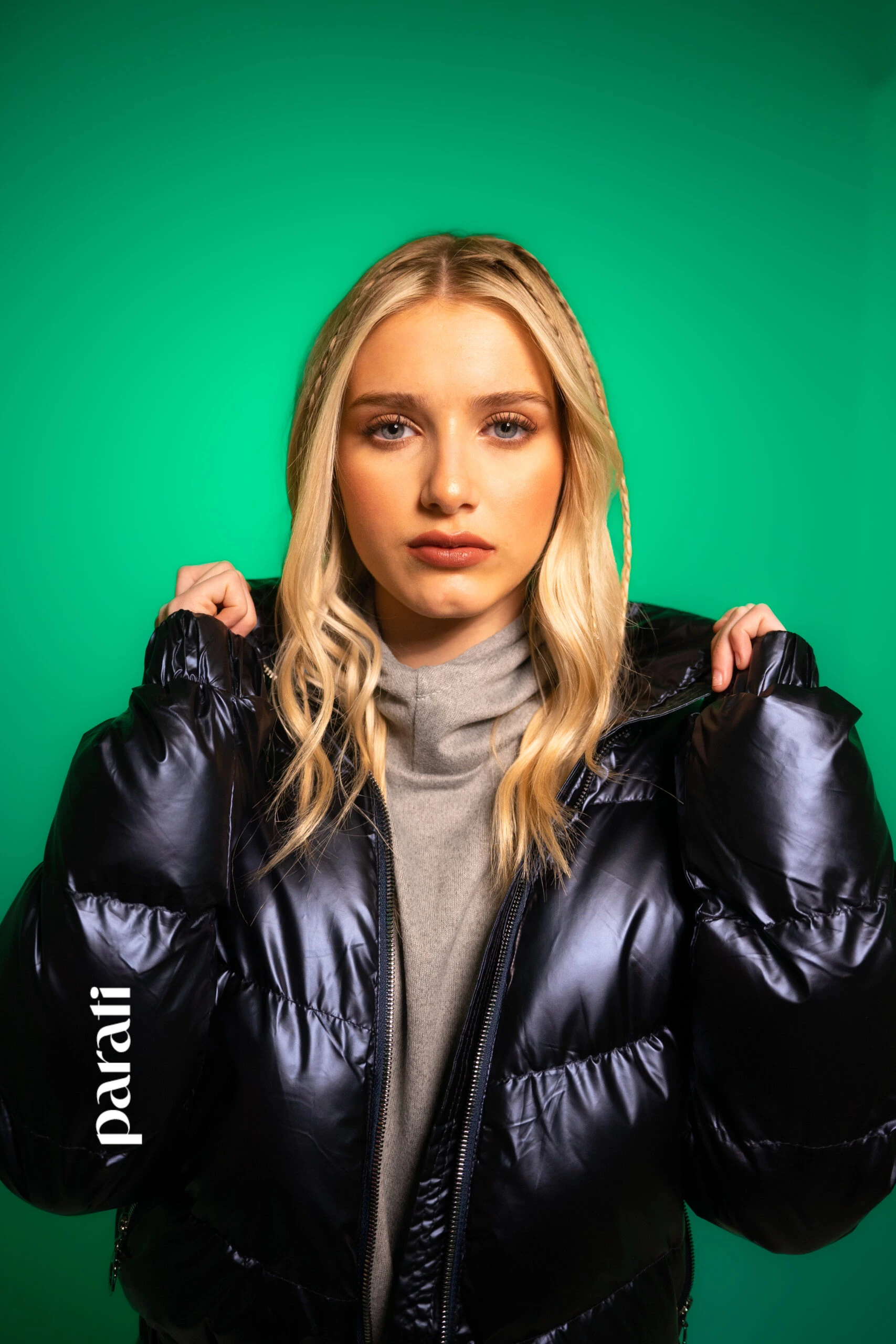 Moda práctica buzo gris