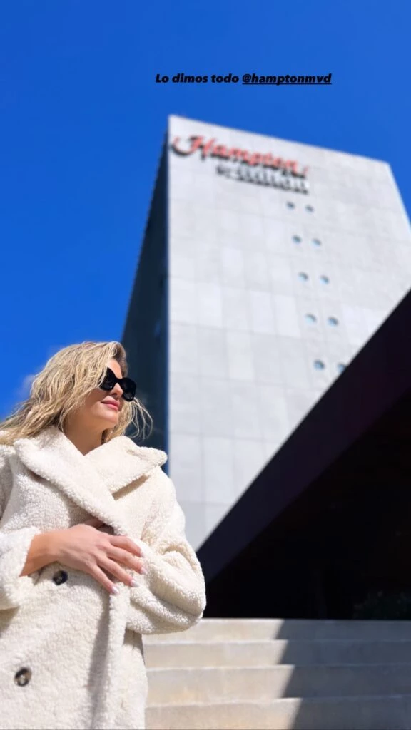 Mery del Cerro con abrigo de corderito