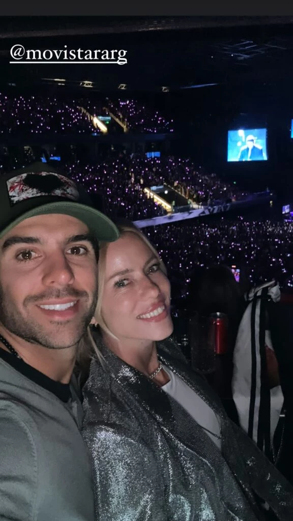 Nicole Neumann y Manu Urcera en el show de Luis Miguel