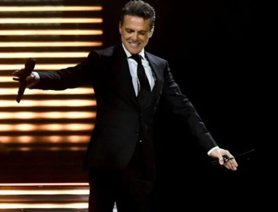 El secreto detrás del dispositivo que lleva Luis Miguel en sus conciertos