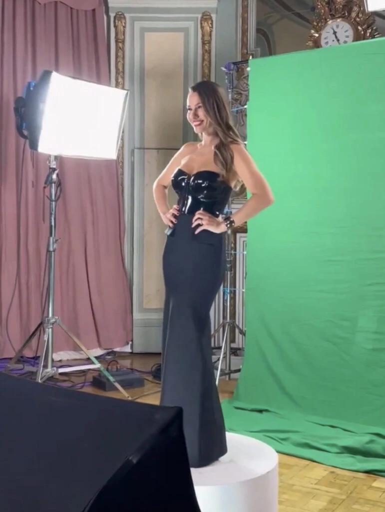 Pampita usó un look total black en la presentación del Bailando. Foto: Instagram.