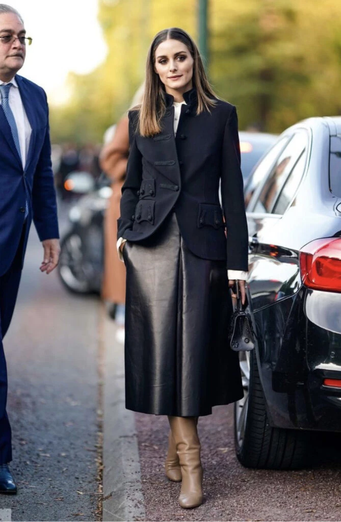 Polleras de cuero, el nuevo must-have de este invierno 2023. Foto: Pinterest.