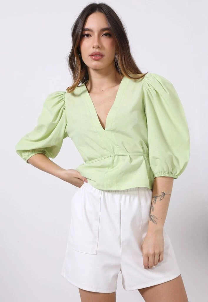 Verde palta nuevo color tendencia 2024