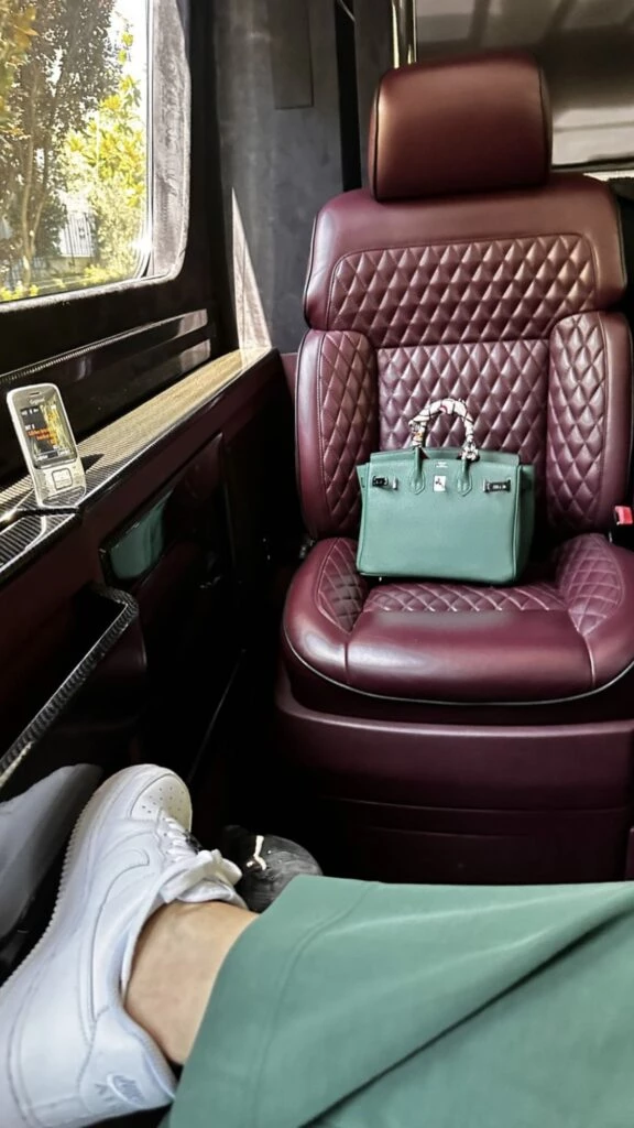 Wanda Nara apostó por el color más trendy de la próxima primavera. Foto: Instagram.