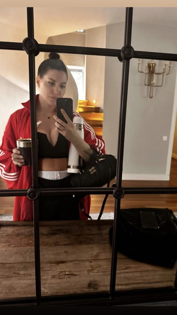 Wanda Nara se sumó a la tendencia más canchera del 2023. Foto: Instagram.