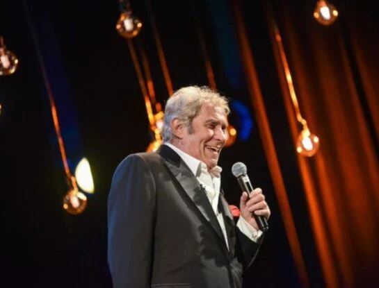 A los 88 años murió el cantante y compositor Chico Novarro, padre de Julieta Novarro