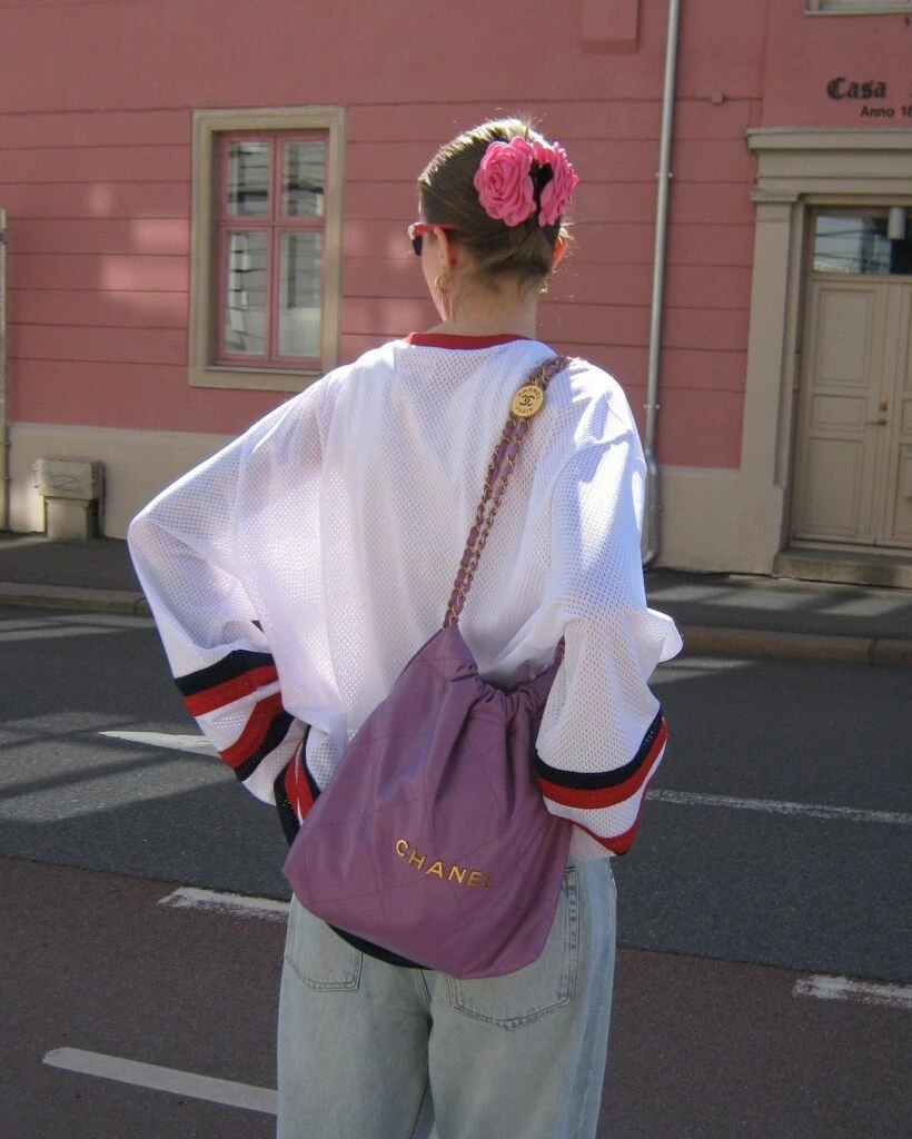 Esta primavera regresa el accesorio de pelo más romántico (y nos encanta) 