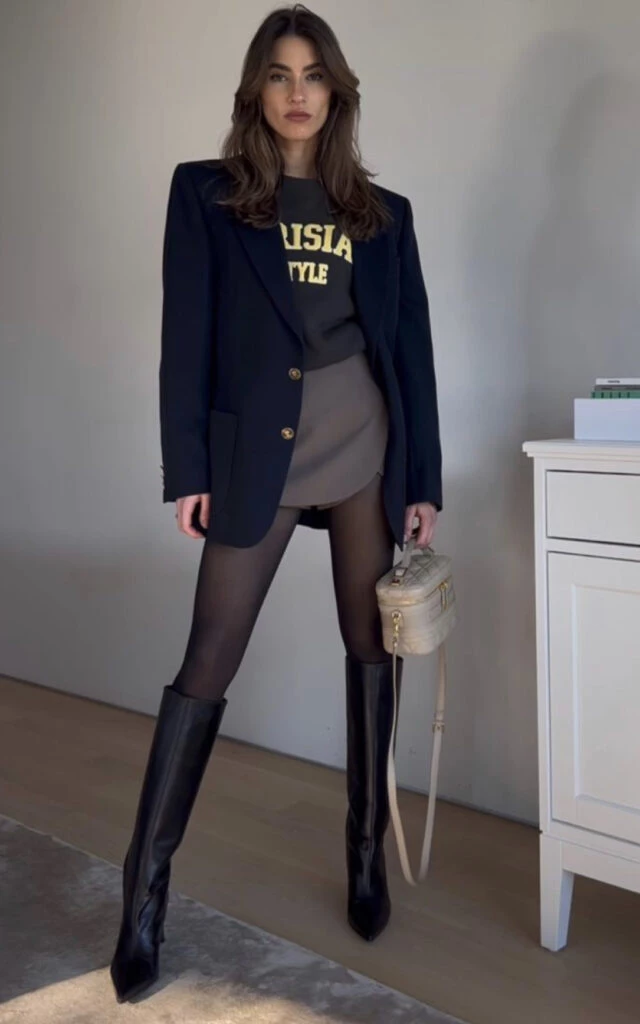 Mini con botas, la combinación qué hay que probar este invierno 2023. Foto: Pinterest.