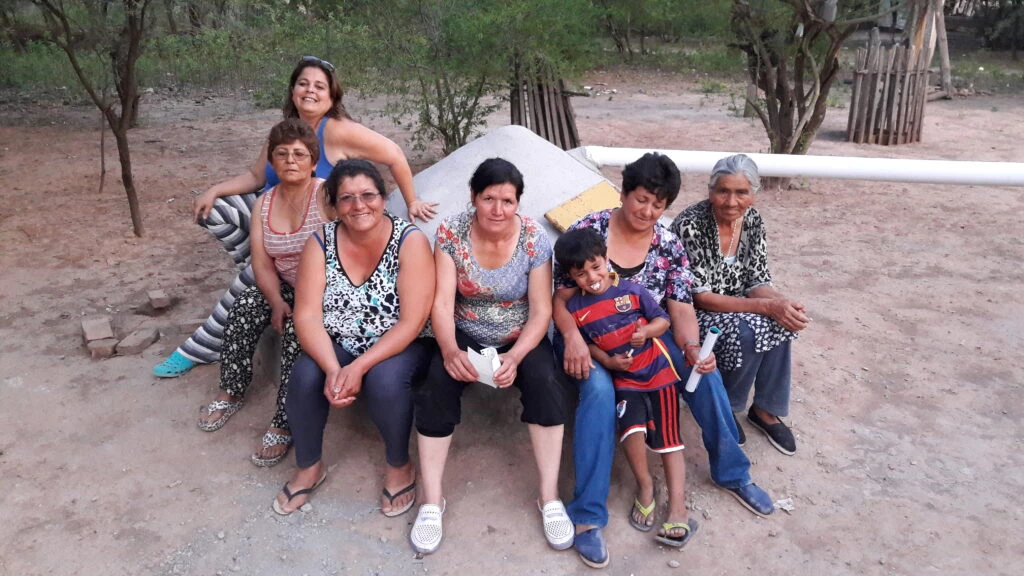 Lucrecia Gil Villanueva, Raíces