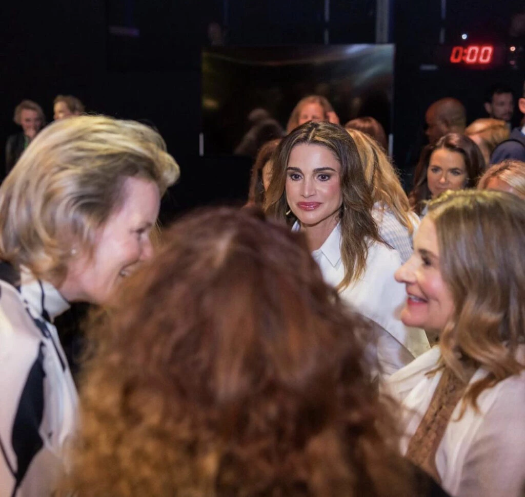 Así es el look que usó Rania de Jordania en Nueva York. Foto: Instagram.