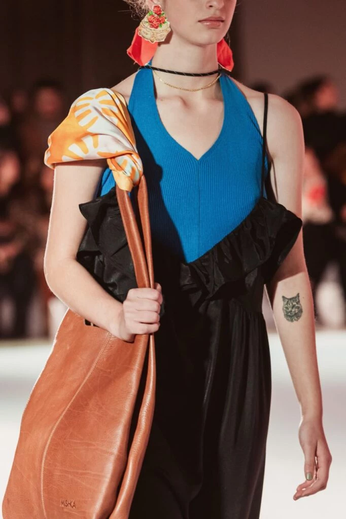 Desfile Mishka en el BAF