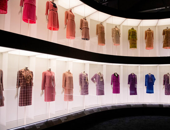 Gabrielle Chanel, Manifiesto de Moda: así es la exposición dedicada a la diseñadora francesa en Reino Unido