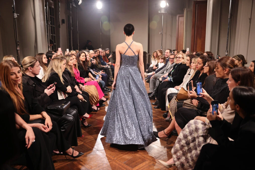 Desfile de Camila Romano en Semana de Alta Costura