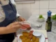 Dolli Irigoyen prepara croquetas de ricota y batata