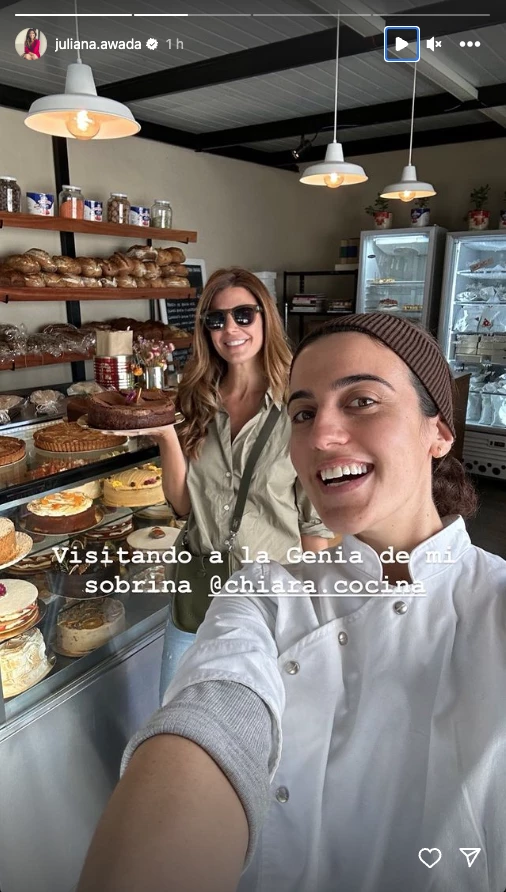 Juliana Awada con su sobrina Chiara en su local de Pilar.