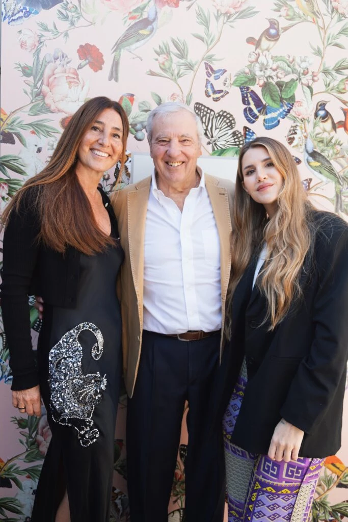 Claudia Papu, el perfumista Bebe Quesada y Mica Tinelli