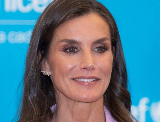 Letizia Ortiz da cátedra de cómo llevar los looks más románticos