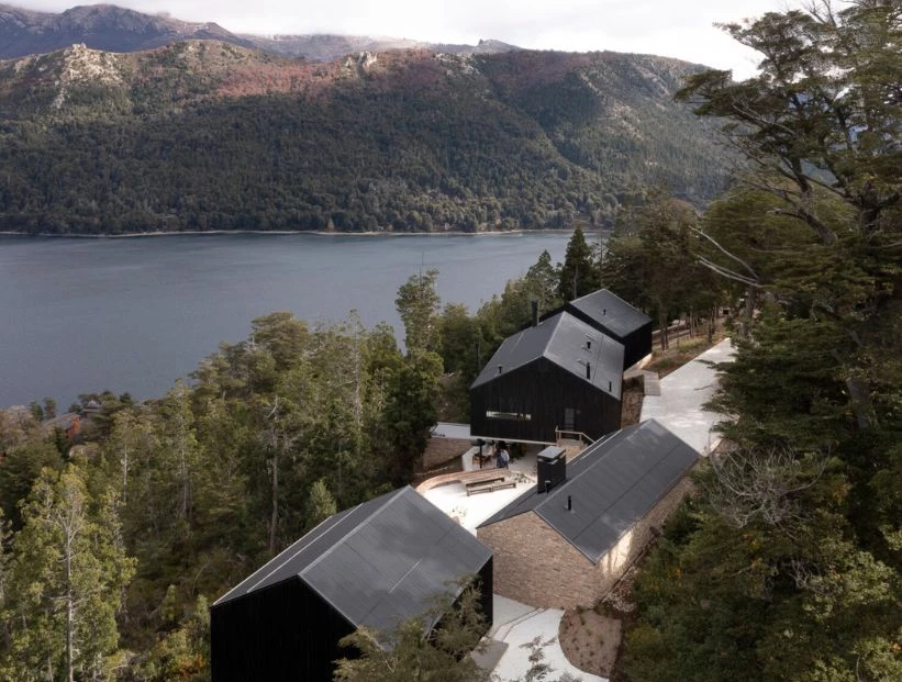 Así se diseñó una lujosa casa en Bariloche de cuatro módulos