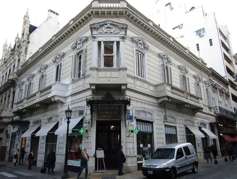 Farmacia de la Estrella: la historia de la primera botica argentina que se mantiene casi intacta desde 1834