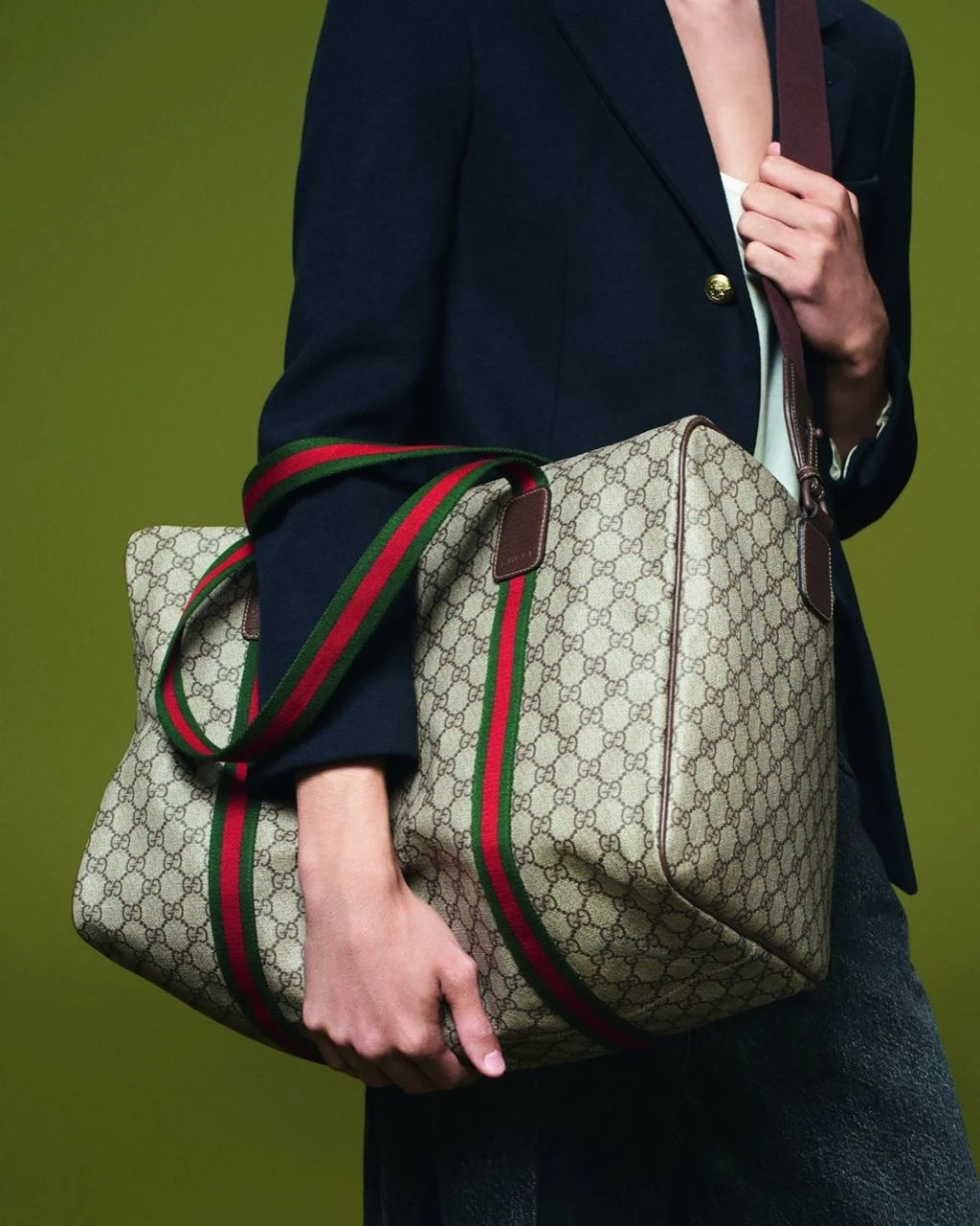 Campaña de Gucci otoño invierno 2023/24 con la top Vittoria Ceretti