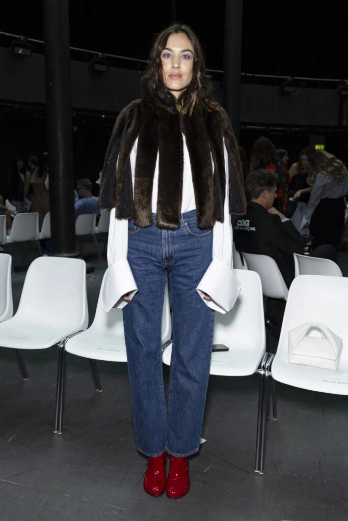 Alexa Chung en el desfile de JW Anderson