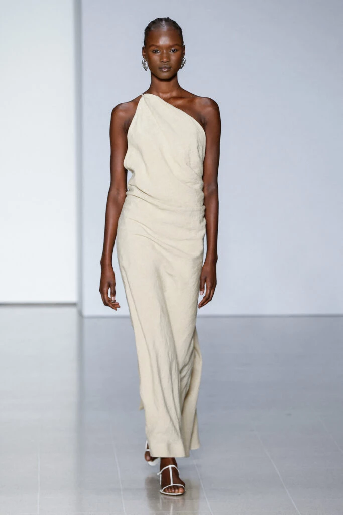 Desfile de Tove en London Fashion Week