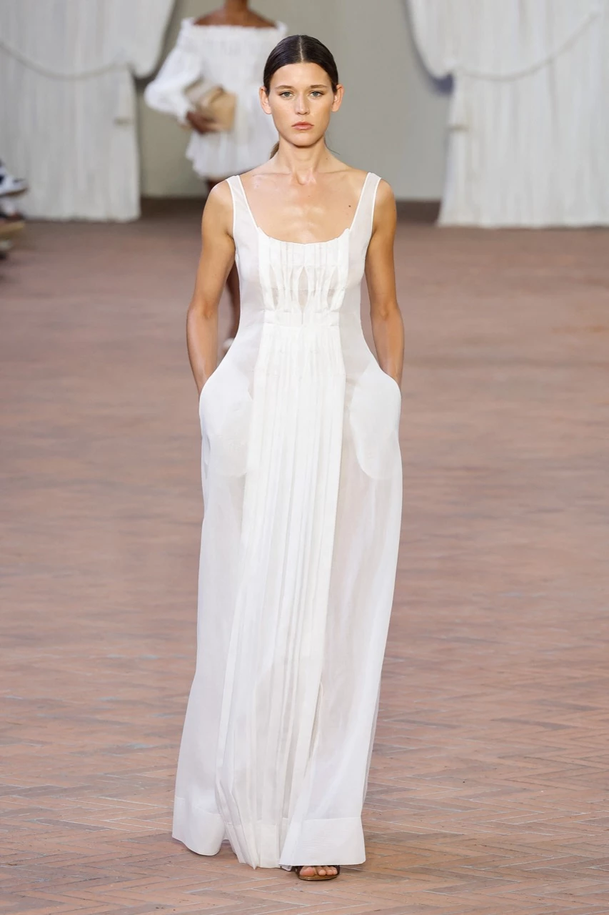 Desfile primavera verano 2024 de Alberta Ferretti