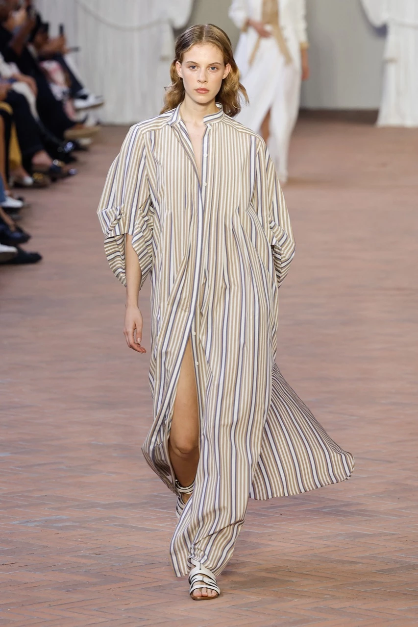 Desfile primavera verano 2024 de Alberta Ferretti