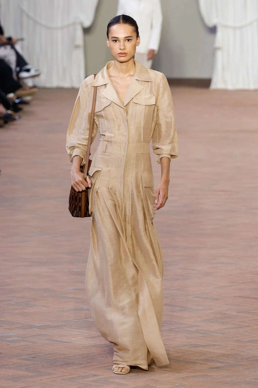 Desfile primavera verano 2024 de Alberta Ferretti