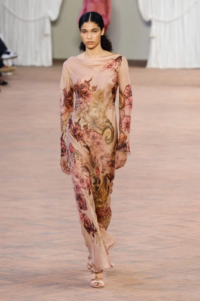Desfile primavera verano 2024 de Alberta Ferretti