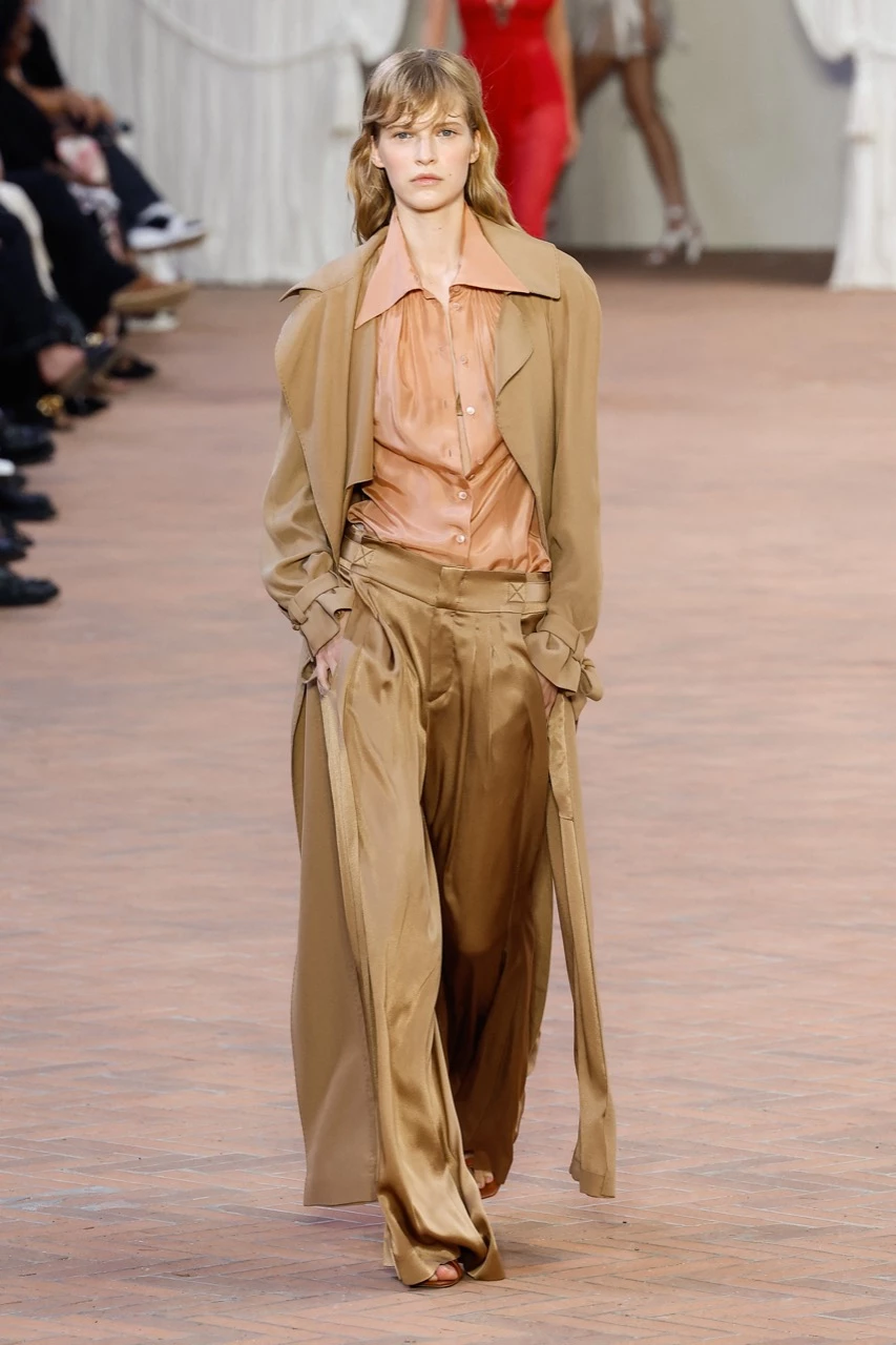 Desfile primavera verano 2024 de Alberta Ferretti