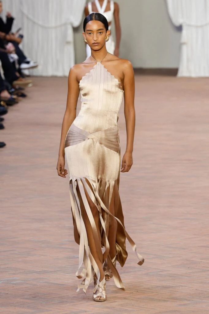 Desfile primavera verano 2024 de Alberta Ferretti