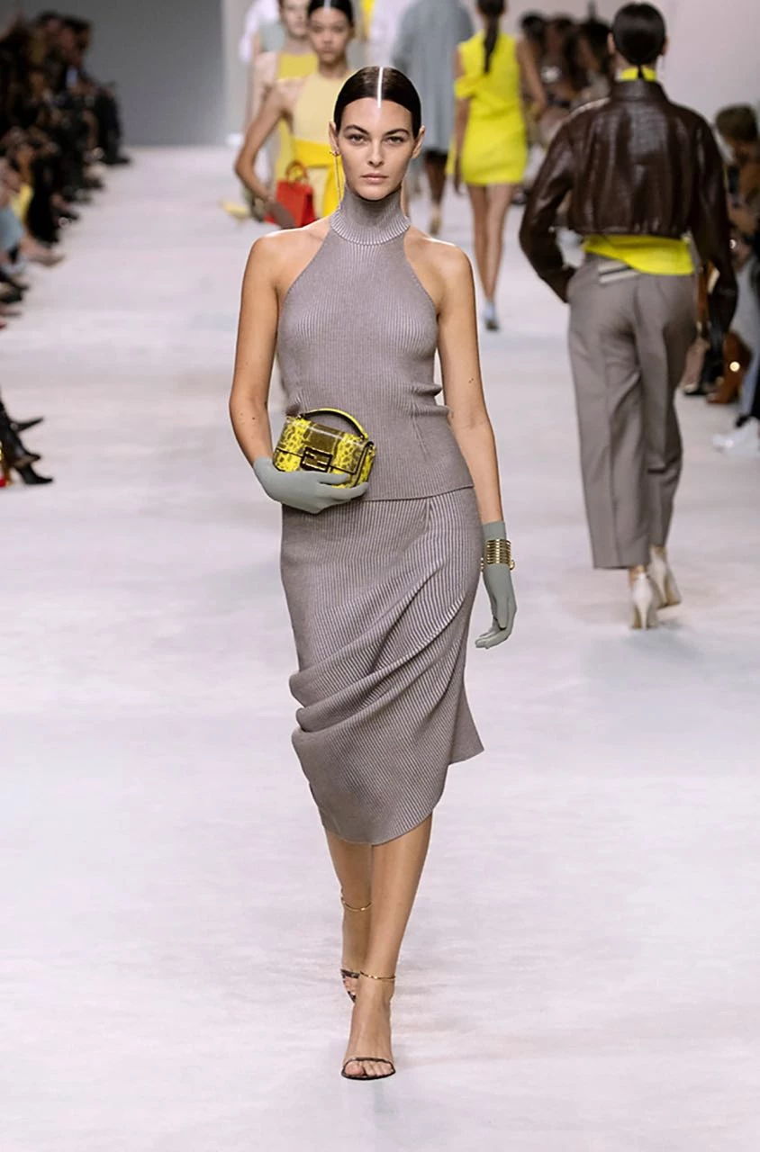 Desfile primavera Verano 2024 de Fendi en Milán Fashion Week.