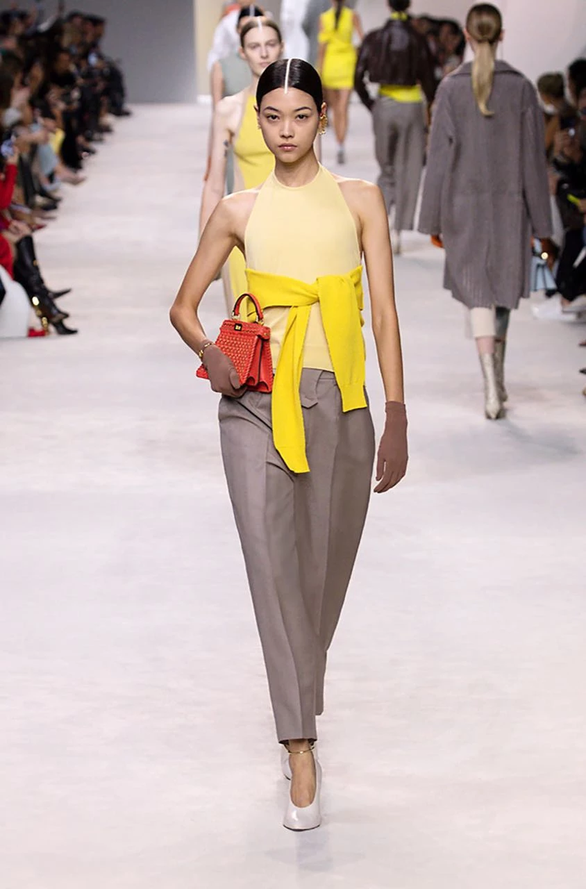 Desfile primavera Verano 2024 de Fendi en Milán Fashion Week.