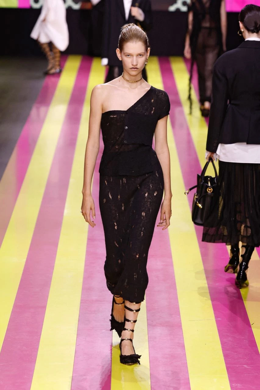 Desfile Dior, primavera verano 2024 en la Semana de Moda de Paris.