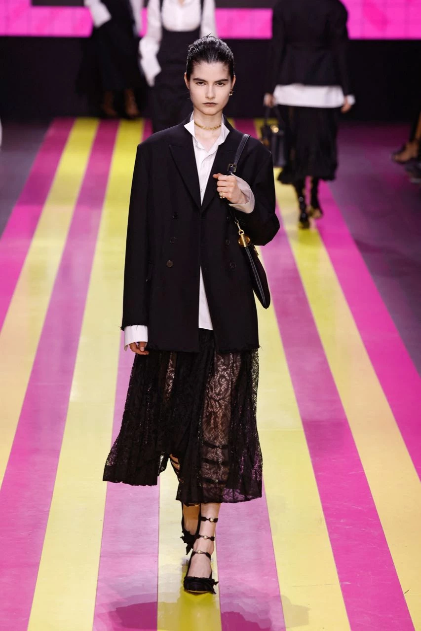 Desfile Dior, primavera verano 2024 en la Semana de Moda de Paris.