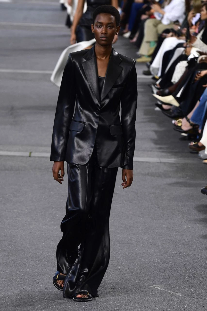 Desfile Chloé primavera verano 2024 en la Semana de Moda de París.