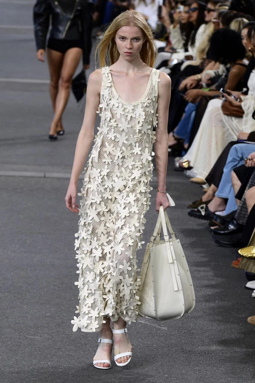 Desfile Chloé primavera verano 2024 en la Semana de Moda de París.