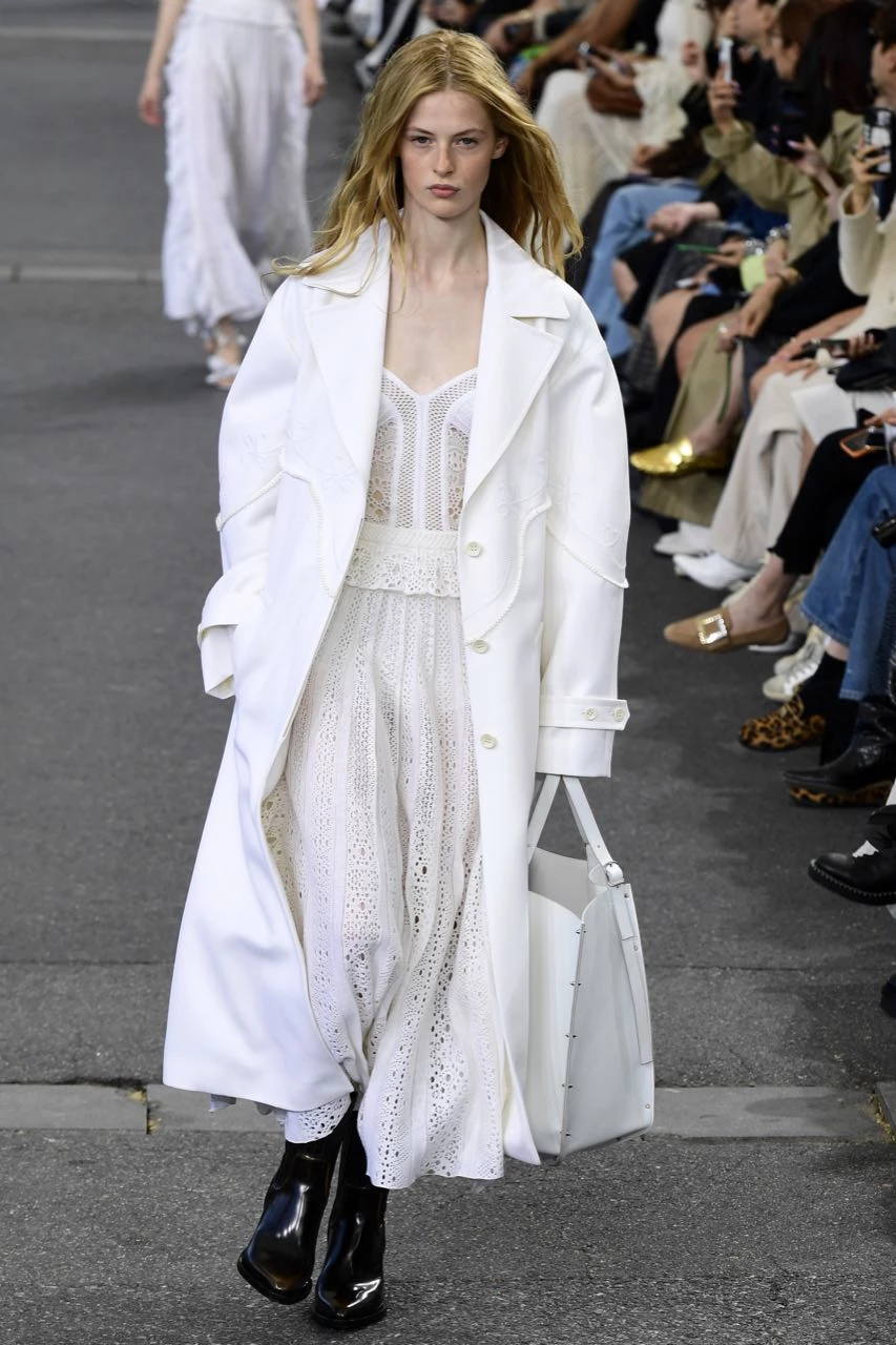 Desfile Chloé primavera verano 2024 en la Semana de Moda de París.