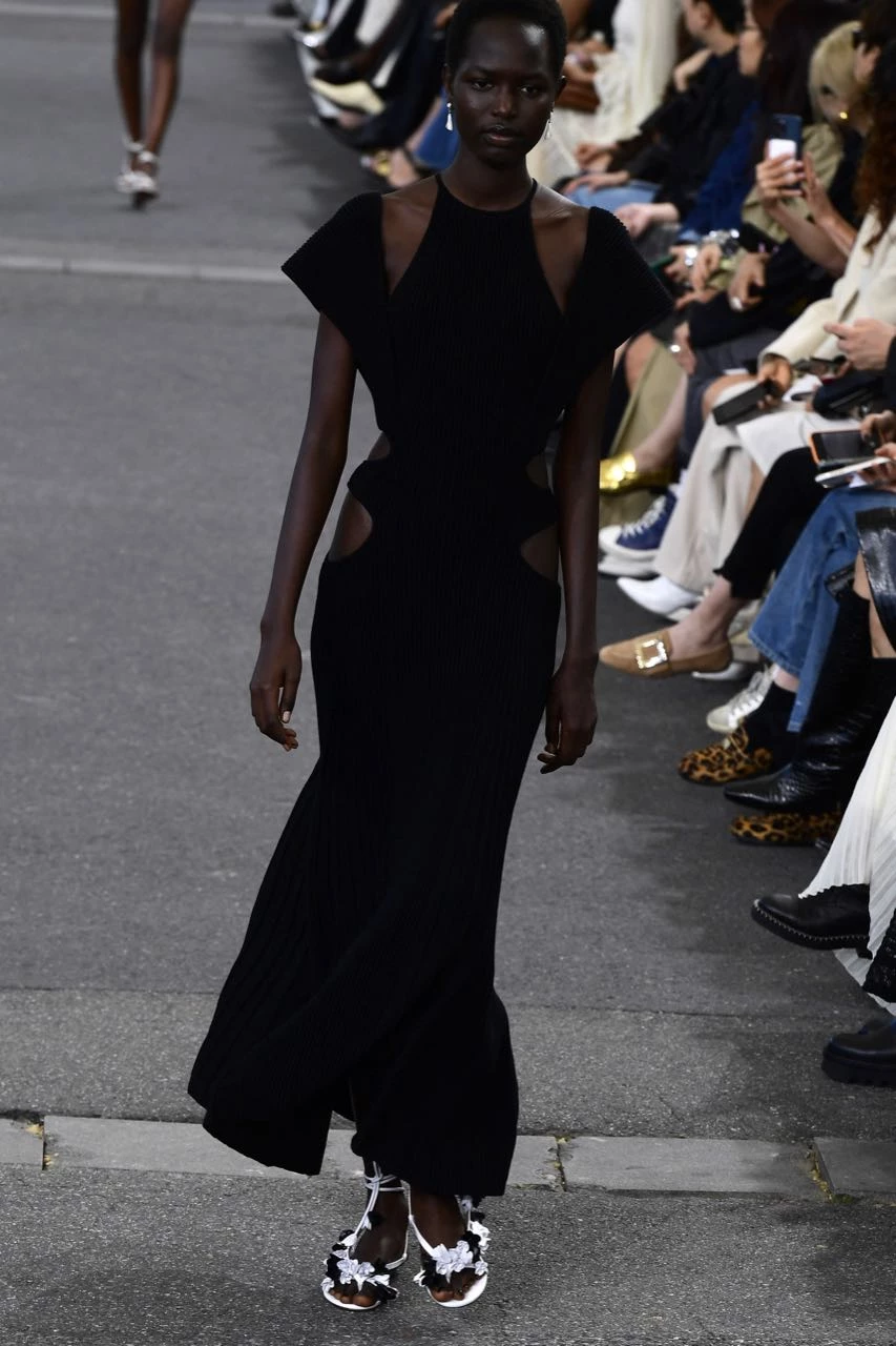 Desfile Chloé primavera verano 2024 en la Semana de Moda de París.