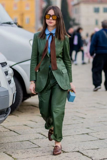 Ideas para usar el accesorio masculino que no puede faltar en tus looks de primavera