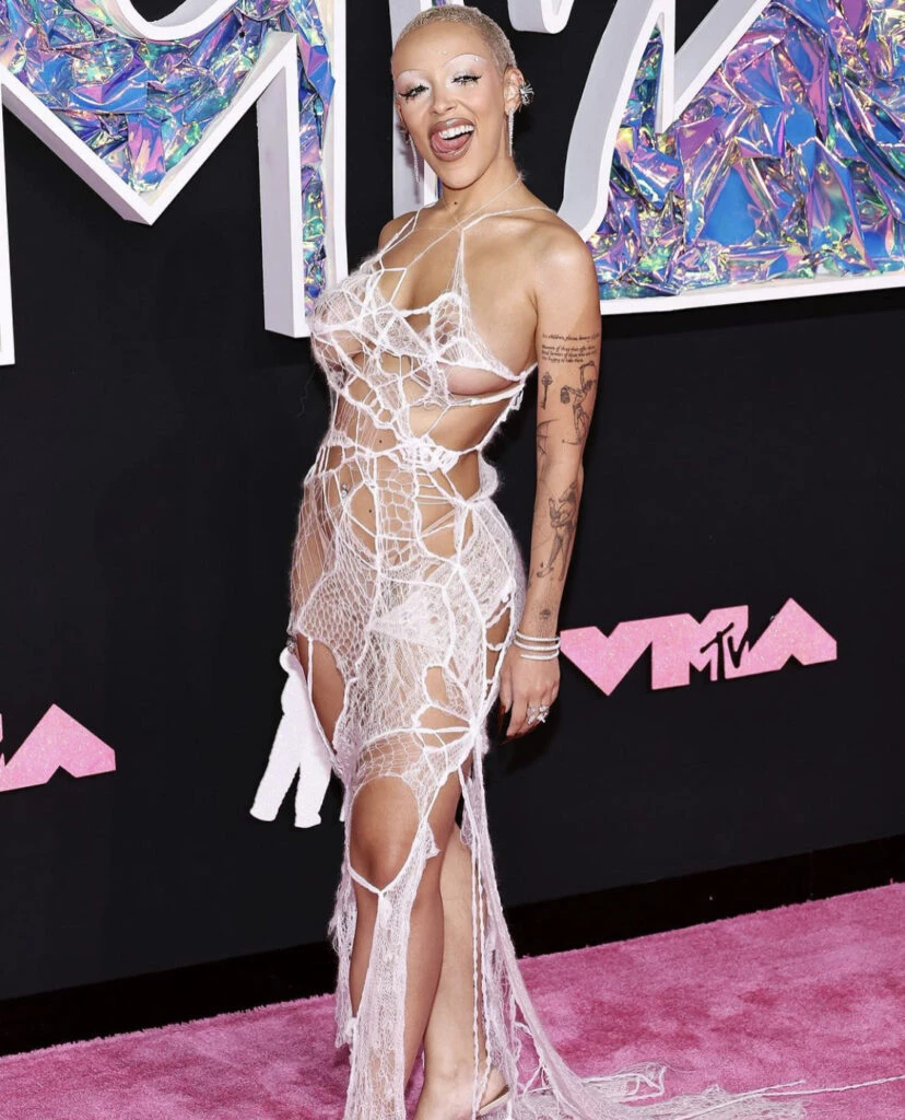 Los mejores looks de los VMAs. Foto: Instagram.