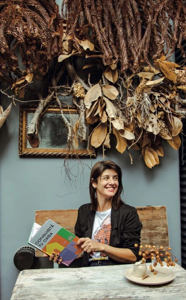 María Tórtora con su libro "Conquistá tu casa". 