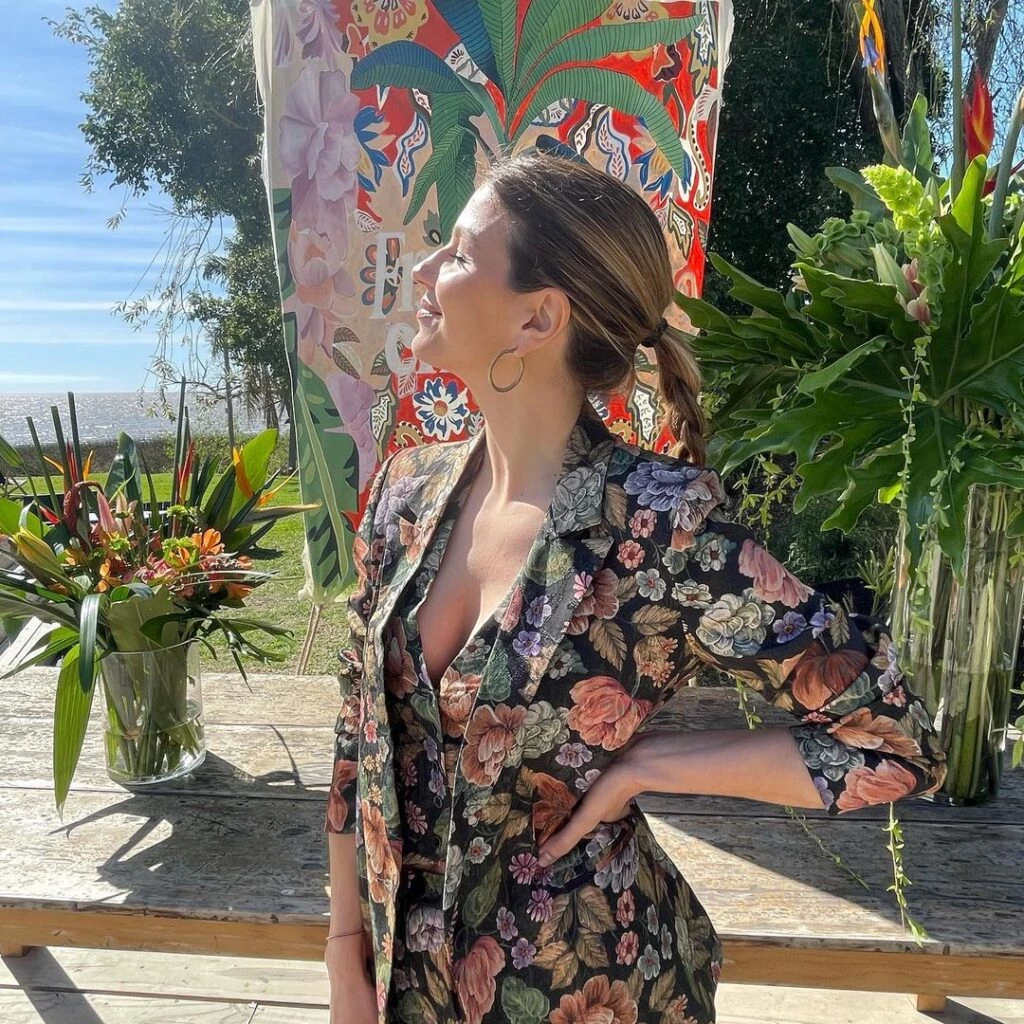 Marcela Kloosterboer posó con un look perfecto para la primeravera