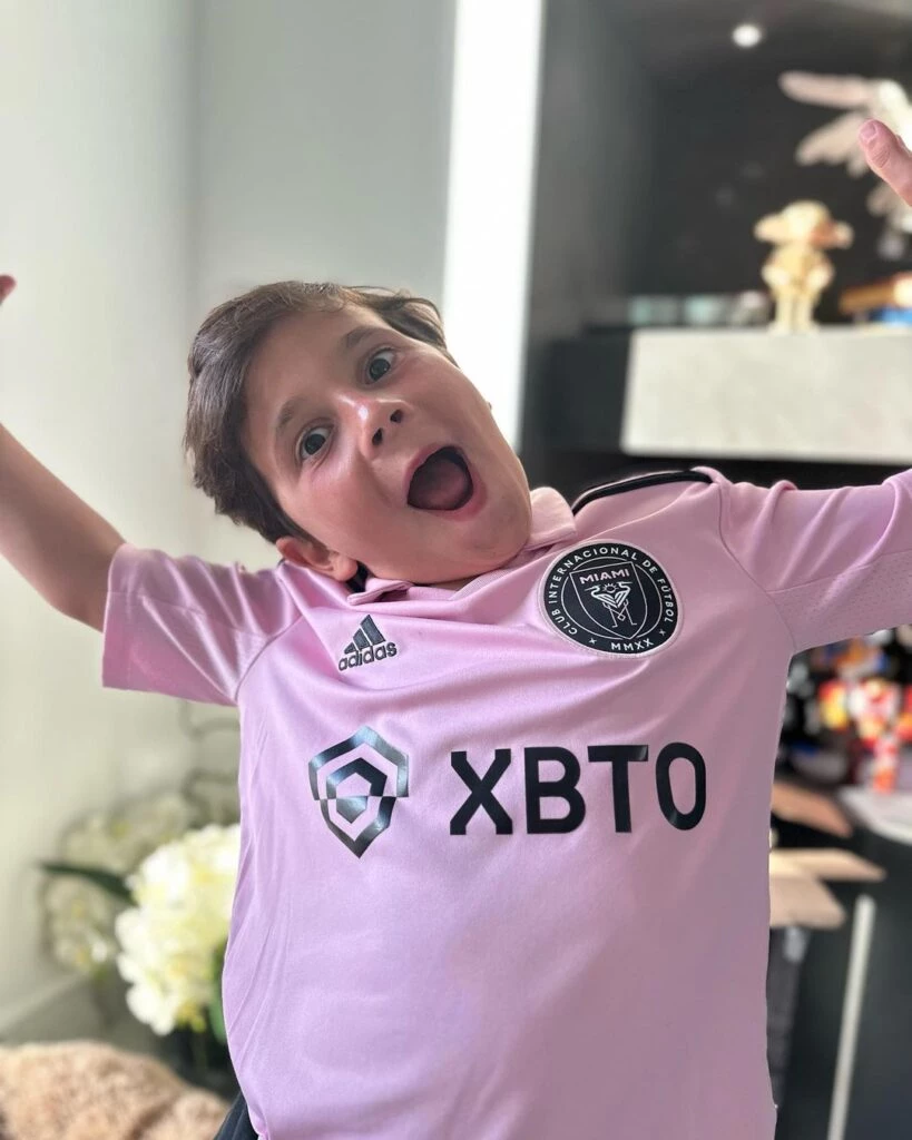 Mateo, hijo de Antonela Roccuzzo y Lionel Messi, cumple 8 años